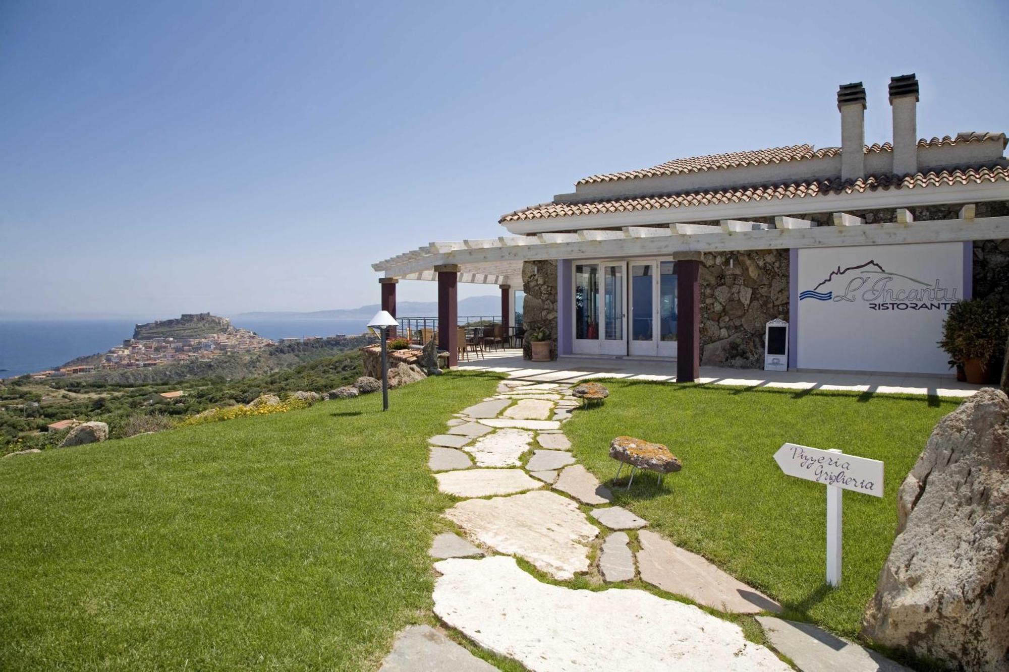 Bajaloglia Resort Кастелсардо Екстериор снимка